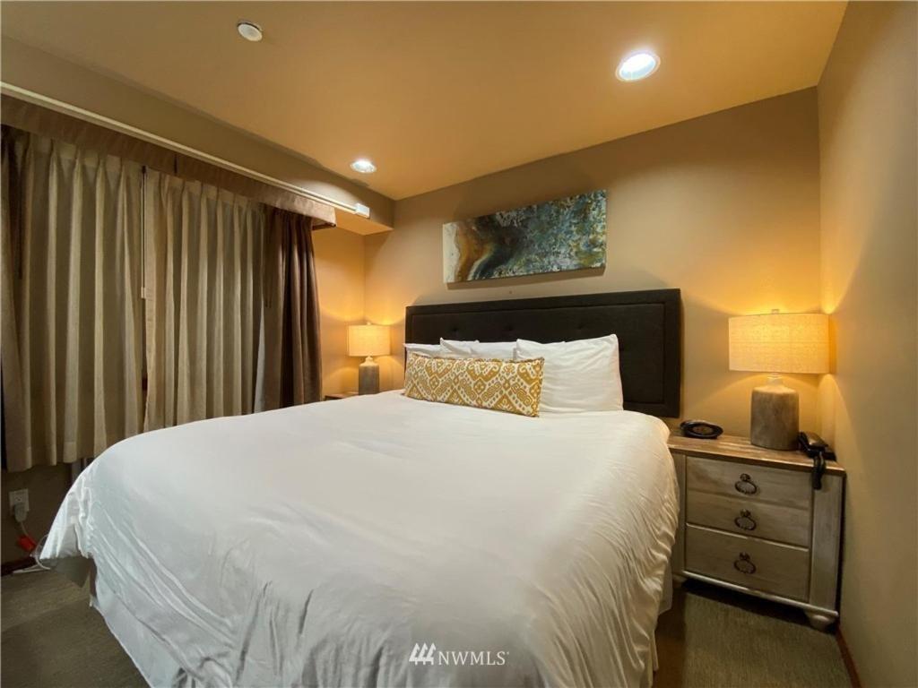 Grandview Lake Chelan- Waterfront View, Pool, Hot Tub, Golf, 1 Min To Downtown Bagian luar foto