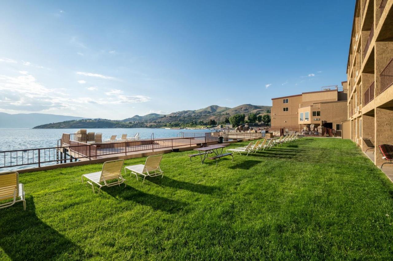 Grandview Lake Chelan- Waterfront View, Pool, Hot Tub, Golf, 1 Min To Downtown Bagian luar foto