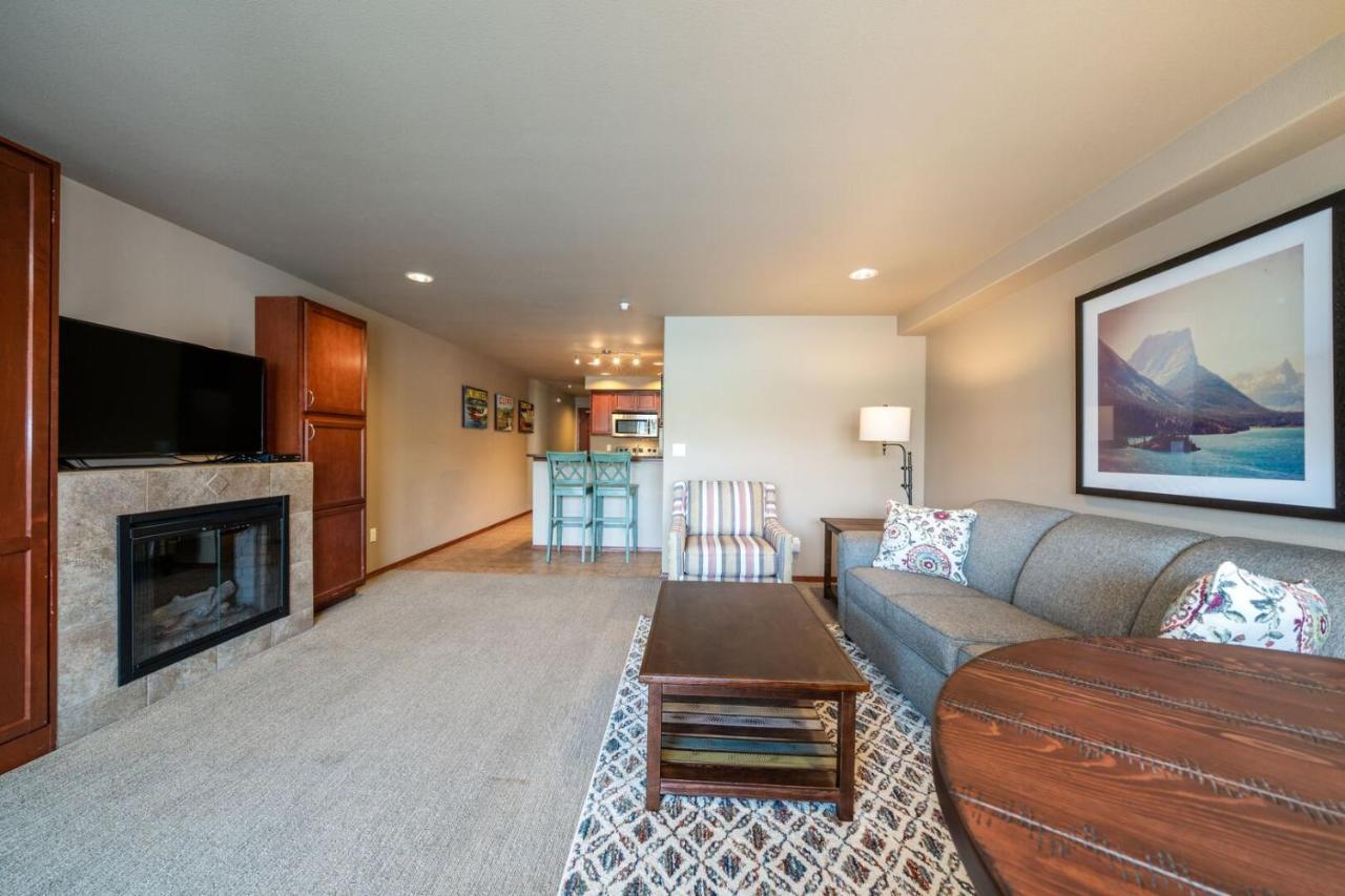 Grandview Lake Chelan- Waterfront View, Pool, Hot Tub, Golf, 1 Min To Downtown Bagian luar foto